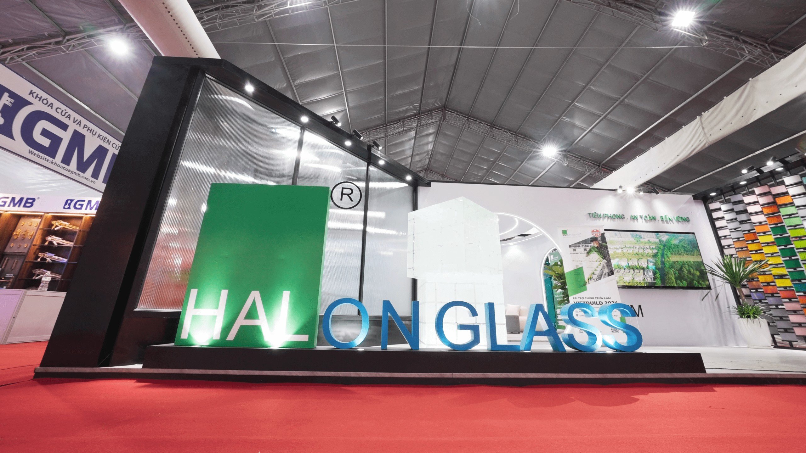 KHÔNG GIAN TẠI GIAN HÀNG HAI LONG GLASS x VIETBUILD 2024